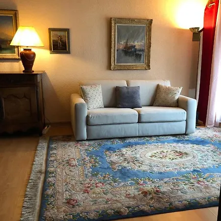 Logement Entier: Appartement. Chez Gilbert Daire *