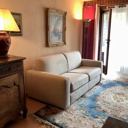 Logement Entier: Appartement. Chez Gilbert Daire