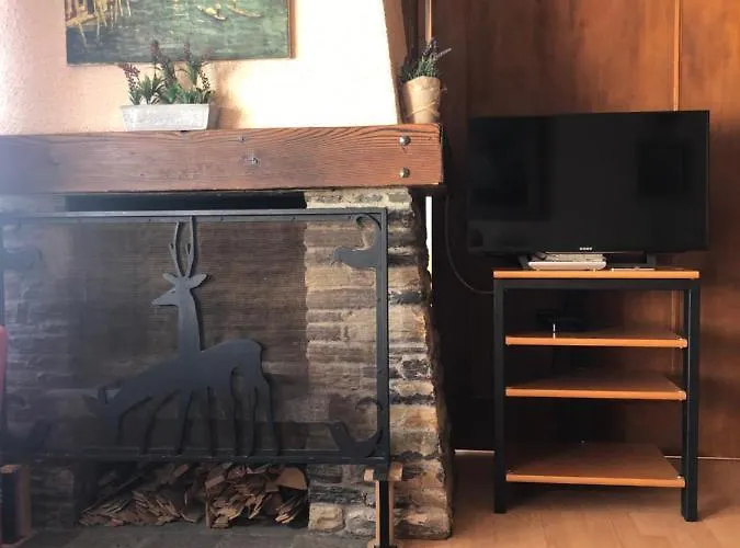 Logement Entier: Appartement. Chez Gilbert * クラン