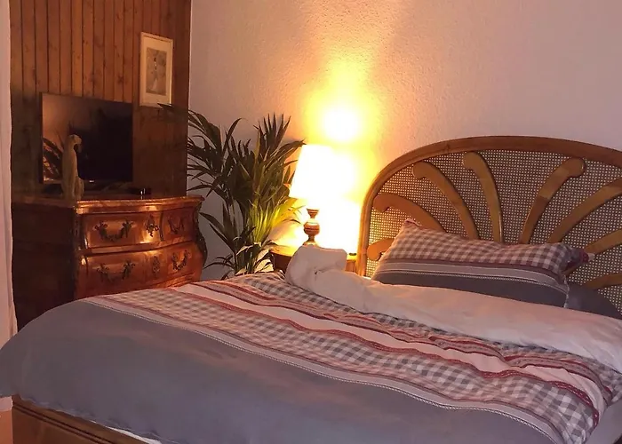 Logement Entier: Appartement. Chez Gilbert アパート *