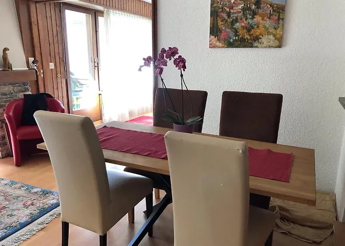 Logement Entier: Appartement. Chez Gilbert アパート クラン