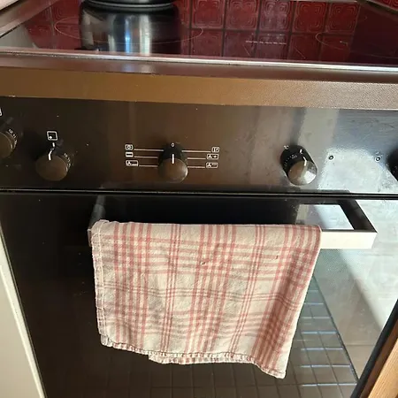 Logement Entier: Appartement. Chez Gilbert شقة كرانز مونتانا